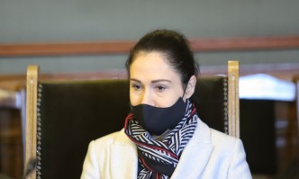 Зам министърът на отбраната Ралица Симеонова е взела решение да последва