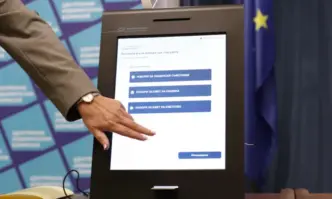 ЦИК призна за проблем с машините за вота