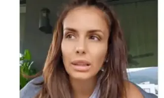 Певицата Анелия публикува видео в социалните мрежи след като автомобилът