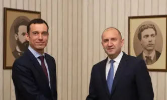 Терзиев, Кирил Петков, Асен Василев, Христо Иванов обсъждали тайно при Радев как да спасяват от Борисов