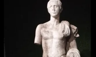 Завърши реставрацията на първата статуя открита от екипа на проф