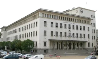 През декември 2025 г широките пари паричния агрегат М32 се