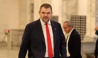 Председателят на ДПС Делян Пеевски призова служебния министър на икономиката
