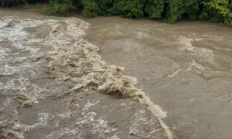 Кризисна ситуация в района на Тетевен: За последните 24 часа реката излезе от коритото си два пъти