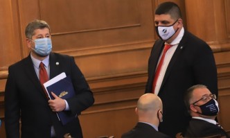 От Фейсбук профила на поетесата Рашел Леви Има ли някой желаещ