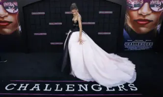 Романтичният филм на MGM Challengers базиран на тениса отвори този