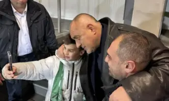 Лидерът на Бойко Борисов наблюдава на живо реванша между от