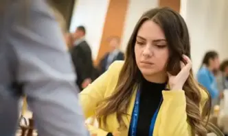Нургюл Салимова победи световната шампионка на първенството по блиц