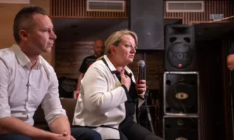 Сачева към Gen Z: Ако се доверите на политиците, които ви забавляват в ТикТок, ще платите най-скъпия билет за театър