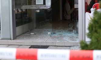 Оставиха в ареста четиримата обвинени за грабежа от офис на