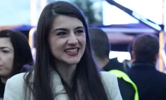 Лена Бориславова се готви за евродепутат съобщава Филтър като се