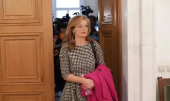 Двете с Катя имаме осиновени деца и знаем колко е