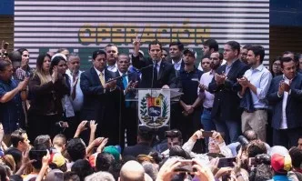Гуайдо за Мадуро: На 6 април започваме акция Свобода за Венецуела