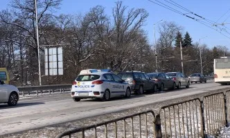 Лека верижна катастрофа предизвика задръстване на Цариградско шосе