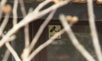 От Фейсбук профила на Димитър ЛазаровХижа Петрохан или как политическите