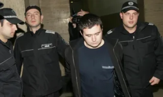 Осъденият за двойното убийство пред дискотека Соло Илиян Тодоров е