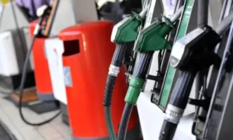 Стотици бензиностанции във Франция останаха без гориво, Италия удължава намалението на акцизите върху горивата