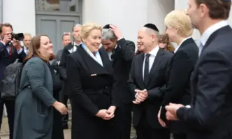 Бивш кмет на Берлин и член на партията на Олаф