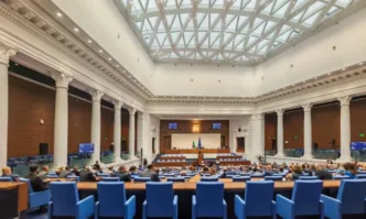 Калоян Методиев за казусът с депутатските заплати: Вдигна се огромно недоволство и се уплашиха