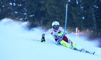 Звездата на българските алпийски ски Алберт Попов постигна днес най добрия