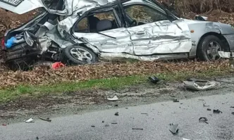 13 годишно дете и жена са починали при катастрофа в района