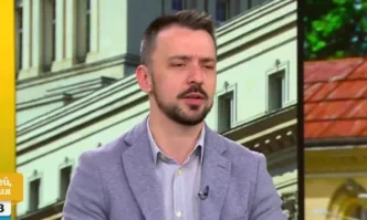 Бившият депутат Методи Андреев и политическият анализатор Кристиян Шкварек коментираха