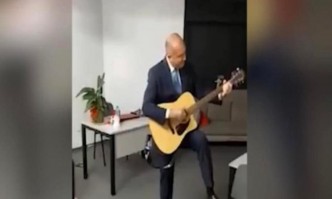 Пиарката на Лозан Панов разкритикува Румен Радев и служебния му