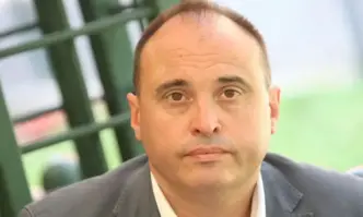 Защо депутатите заплашват да отнемат дерогацията на Лукойл за преработка