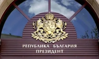Администрацията на Радев опровергава информация на в. Труд за Кирил Петков