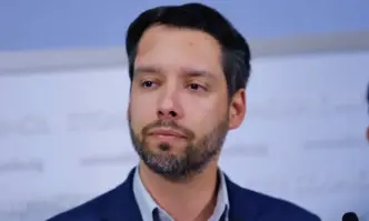 Решението на Общинската избирателна комисия ОИК за отстраняването по поста