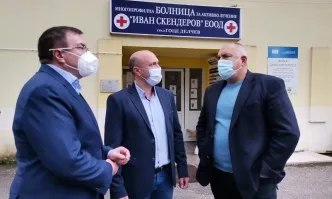 Министър Ангелов: Очакваме 4.5 млн. ваксини от Астра Зенека, първата доставка ще е от 500 хил. дози