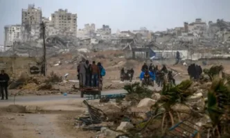 Най малко 330 души са били убити от израелските въздушни удари