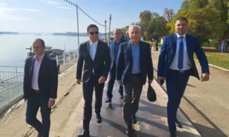 Министърът на иновациите и растежа Александър Пулев информира с писмо