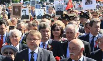 БСП, Атака и Руското посолство празнуват съветския Безсмъртен полк