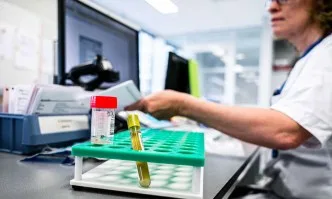Здравното министерство разреши два препарата за лечение на коронавирус