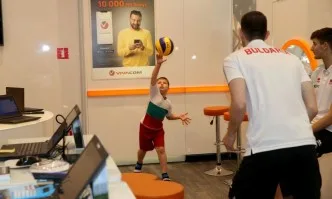 Малък фен показа майсторство пред волейболните национали