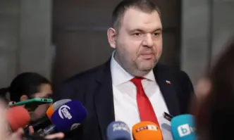 Денков трябва да се успокои да се прибере в кабинета