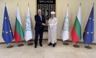 Главният прокурор разговаря с д р Мустафа ХаджиГлавният прокурор Иван Гешев