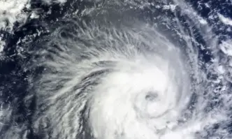 Ураганът Милтън който заплашва крайбрежието на САЩ се засили до