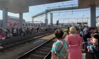 Жители на Ростов на Дон напускат панически града: има тълпи по гарите (ВИДЕО)