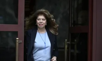 Казусът пред президента ЙотоваТочно в 11ч на Дондуков 2 Йотова