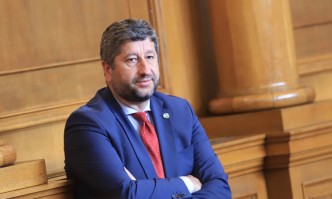 Христо Иванов оглави комисията за промени в КС, опозицията отказа да участва