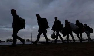 Задържан е мъж, превозвал нелегални мигранти на АМ Тракия