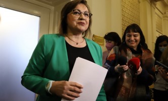 Очаква се в събота оставката ѝ да бъде обявена за