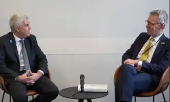 В рамките на участието си в конференцията за възстановяването на