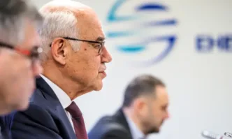 Повече от 2 5 години очаквам Народното събрание да избере нов