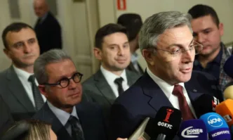 Лидерът на ДПС Мустафа Карадайъ заяви че правителство трябва да