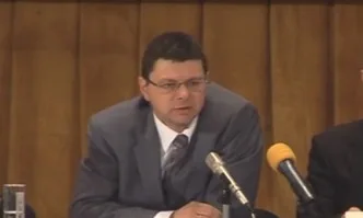 Изслушват кандидата за конституционен съдия Красимир Влахов