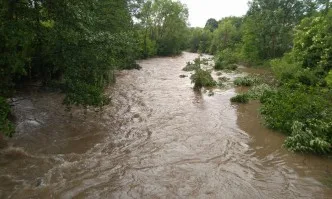 ВАП възложи проверка за замърсяване на водите на река Марица