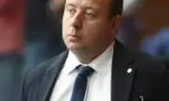 Политиката на правителството е пагубна за страната особено във външната